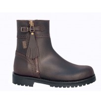 Brown leather hunting ankle boots