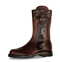 Original leather hunting boots with a short upper