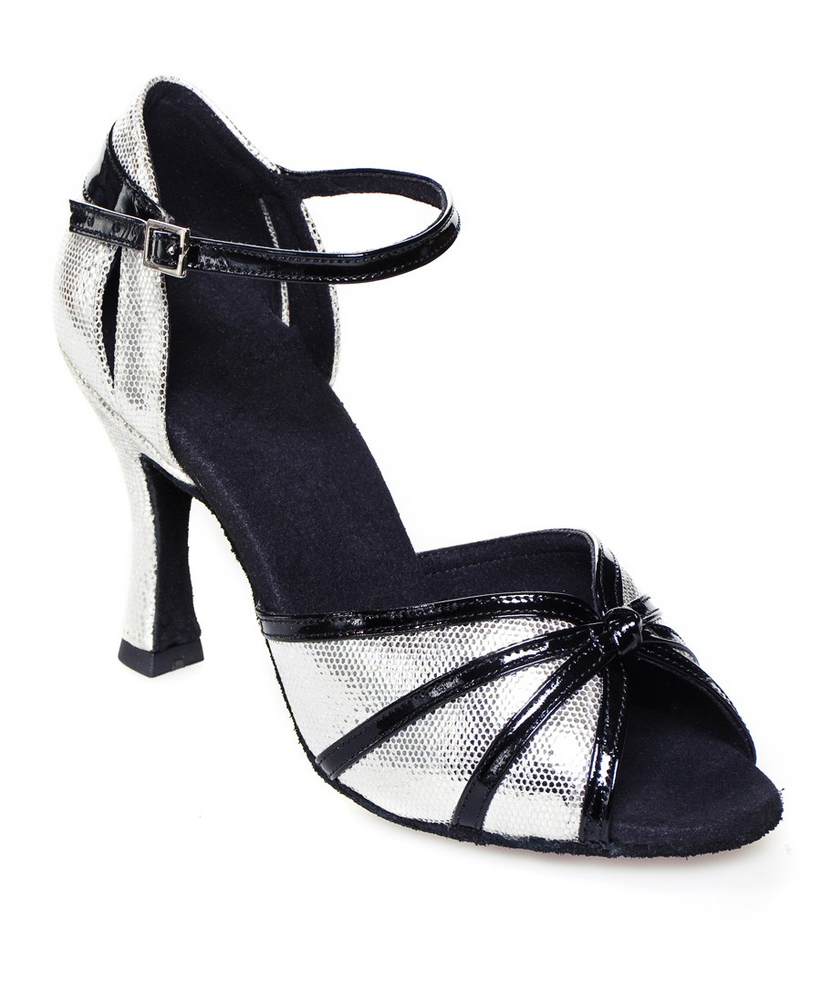 Total 90+ imagen silver dance shoes Abzlocal.mx