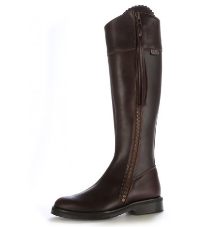 Elegant brown leather riding boots