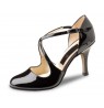 Black patent leather pump 