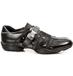 Black leather sneaker for man