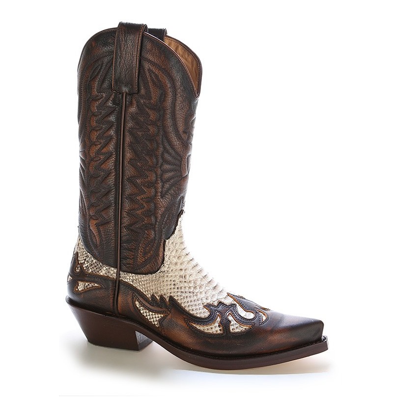 traditional cowboy boots