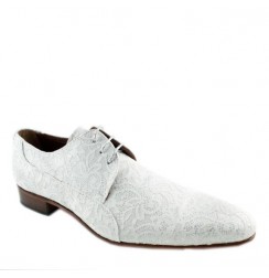 Smart white lace shoes for men 