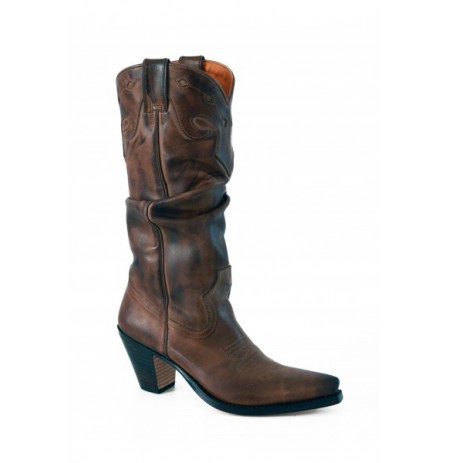 Custom-made brown leather cowboy boots for women