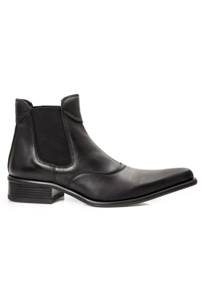 Elegant black leather pointed ankle boots for men Elegant black leather pointed ankle boots for men