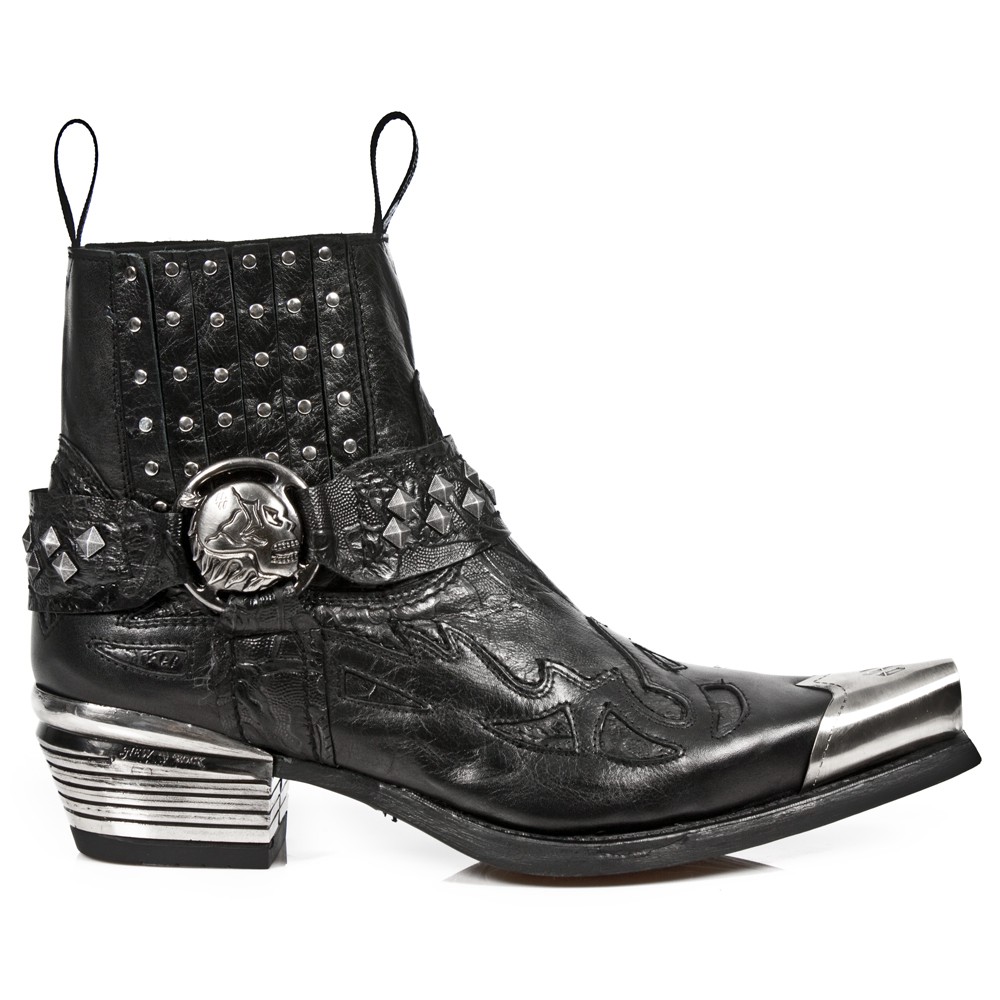 steel toe pointed boots