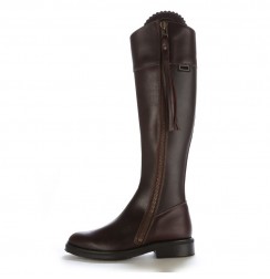 Made to measure brown leather riding boots