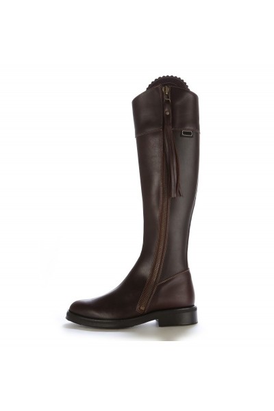 Made to measure brown leather riding boots